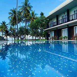 https://golden-star-beach-hotel.kandyhotelsnow.com