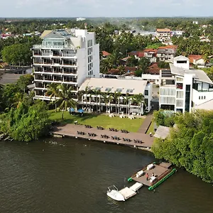 https://amagi-lagoon-resort-spa.kandyhotelsnow.com